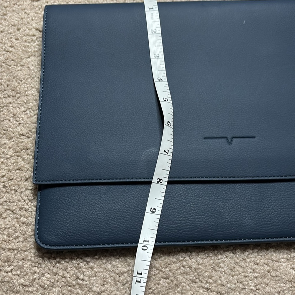 Von Holzhausen Elegant Blue Leather Portfolio/ Ipad Case Bag — image 5 of 8
